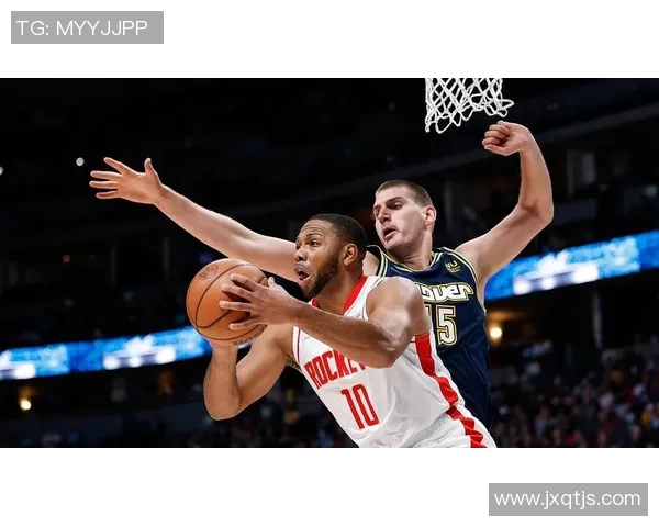 快船与爵士激战正酣NBA圈直播带你全程体验精彩瞬间